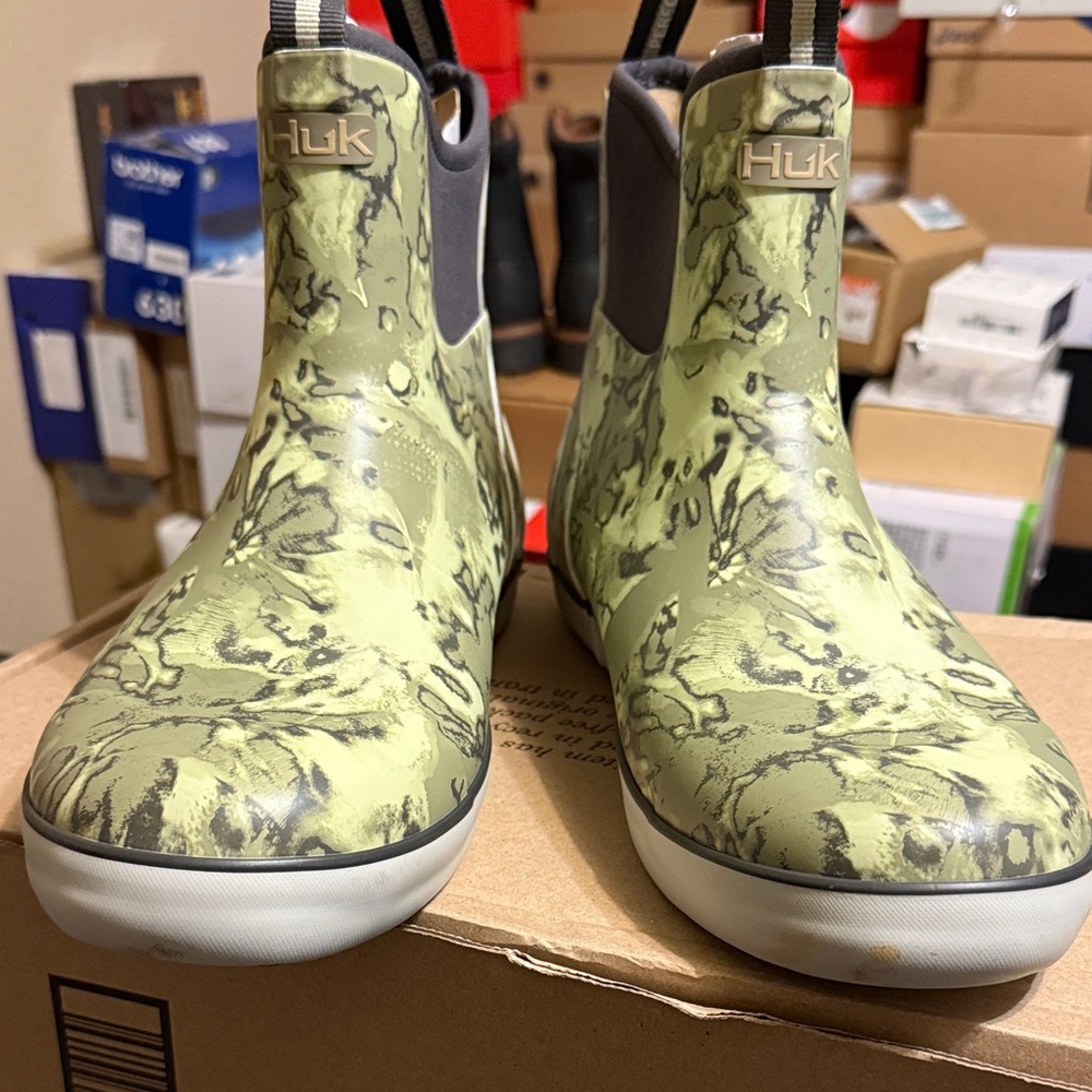 Huk Camouflage Green Rain Boots Size 14 New